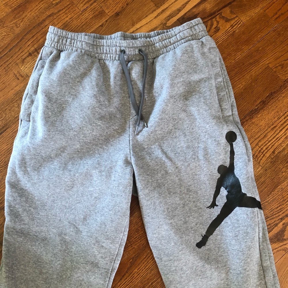 Jordan Joggers - Picture 2 of 4